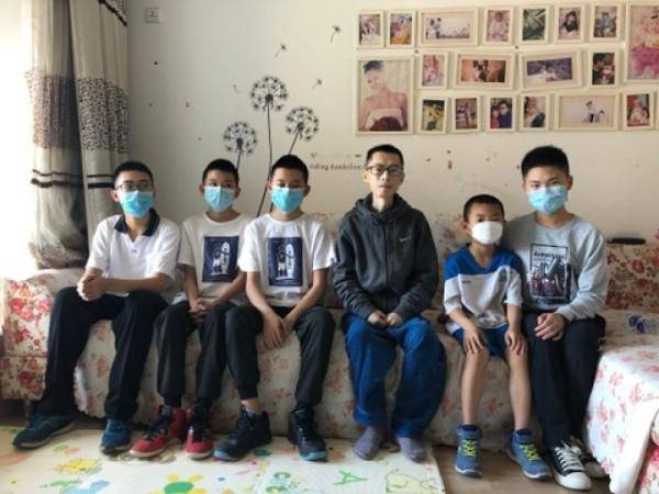 患癌基层足球教练荆永兴去世，李铁曾说愿教他孩子踢球