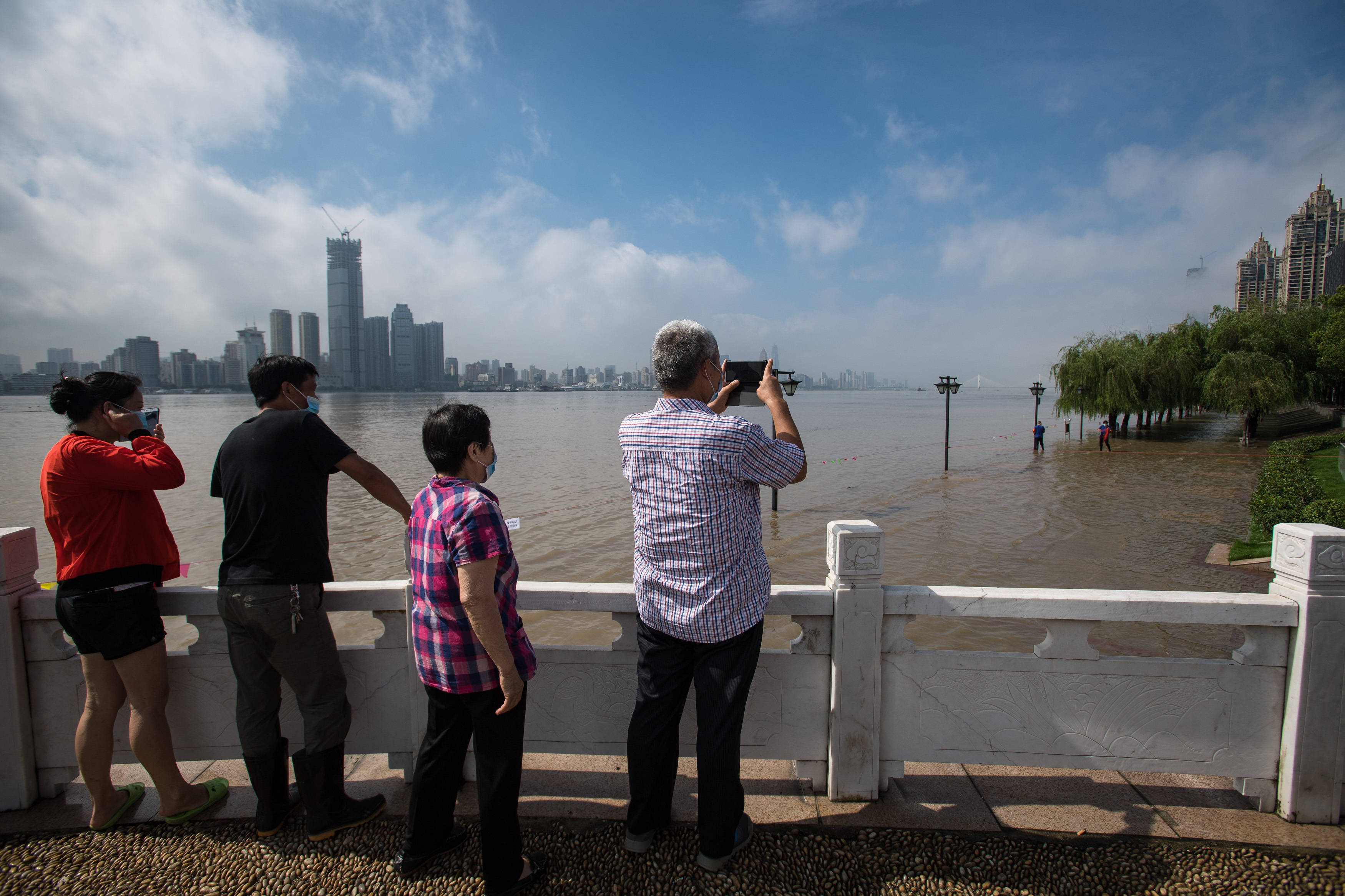 7月6日|长江中下游干流控制站陆续突破警戒水位