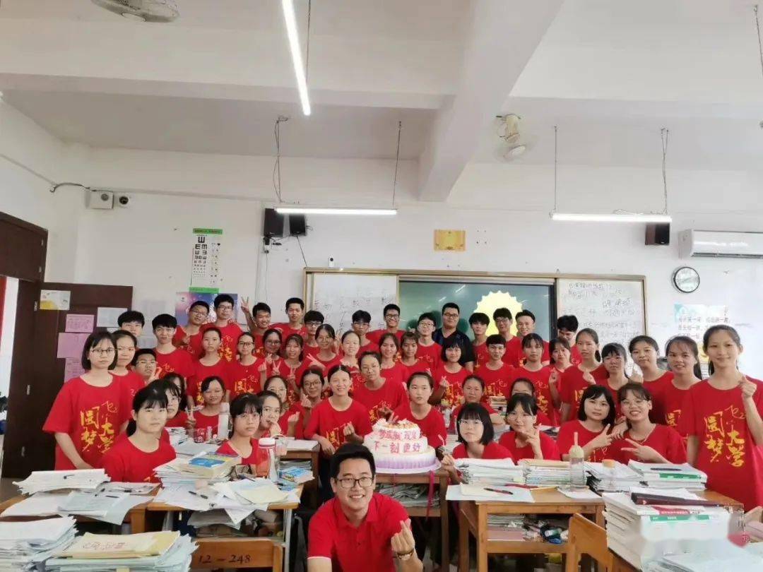 杨梅中学容县中学容县高中2020年高考第一天带大家直击一年一度的高考