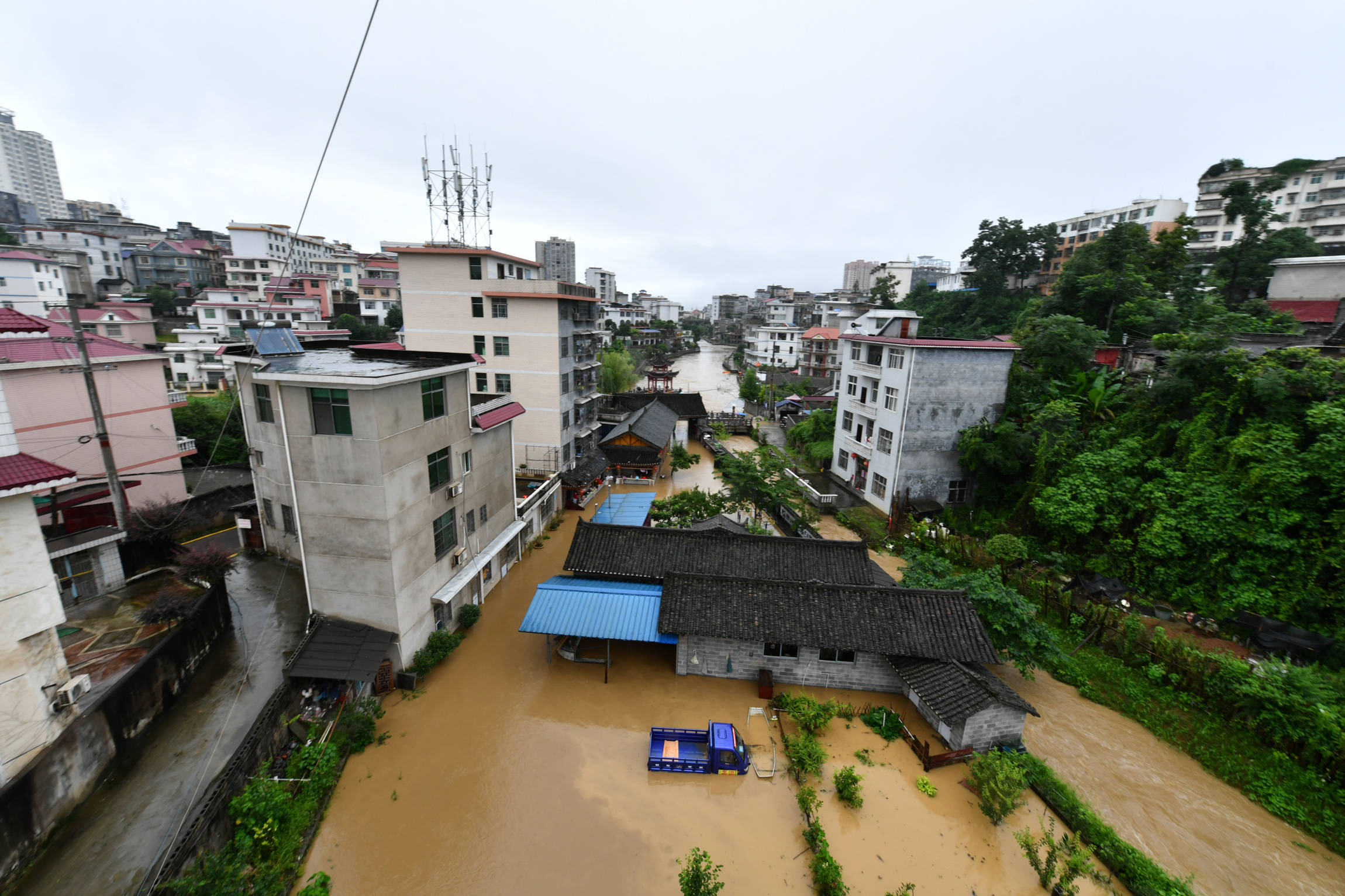 湖南|湖南湘西遭遇强降雨