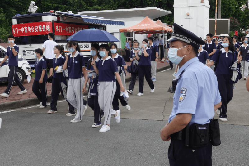 珠海|护航高考，珠海斗门公安助力高考学子圆梦！
