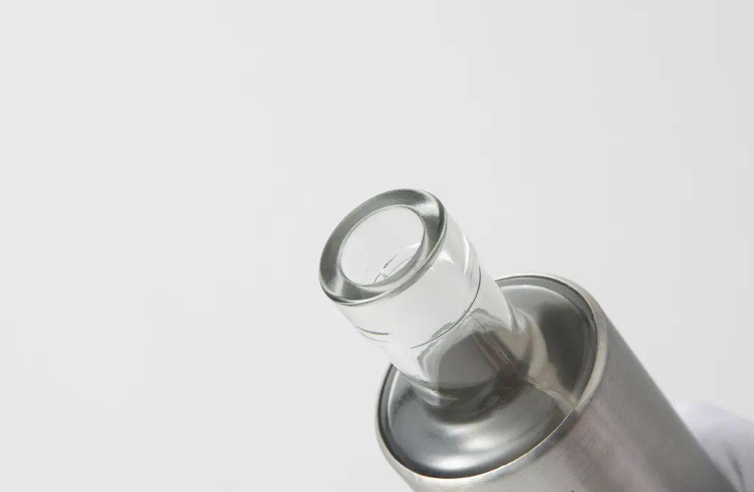 双枪|暗藏5处「机关」！解决厨房一顽疾这只中国造的10多块钱玻璃瓶