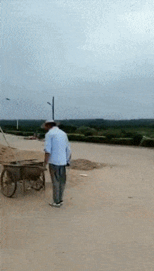 搞笑GIF: 隔着屏幕都能感觉到疼