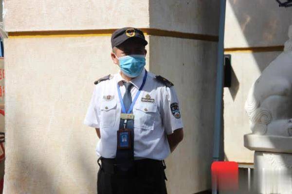 回母校|海南中学校警送别高考生 嘱咐“常回母校看看”