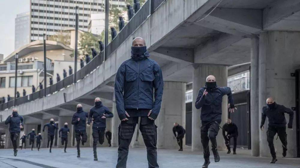 细菌|石墨烯、活细菌、每天变色、任意变形……装上黑科技的衣服究竟能玩出多少花样?