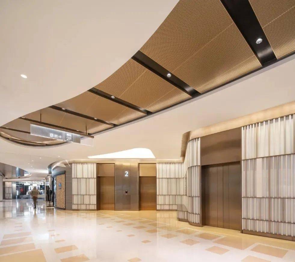 极具创意的购物中心电梯厅设计,分分钟颠覆你的想象!