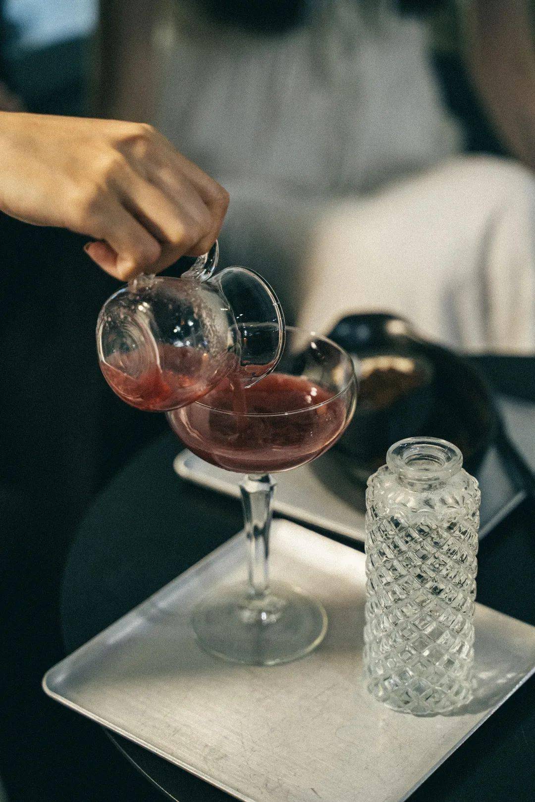 时装|今天逛了广州 3 家时装买手店，余额瞬间少了一半