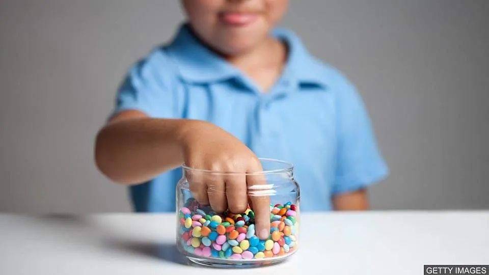 贫穷使人肥胖 | 糖、超重与晚期资本主义慢性病