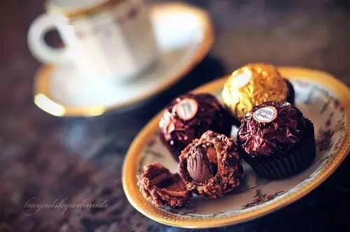 chocolate什么意思,hotchocolate 很多人都在讨论巧克力究竟是什么味道.