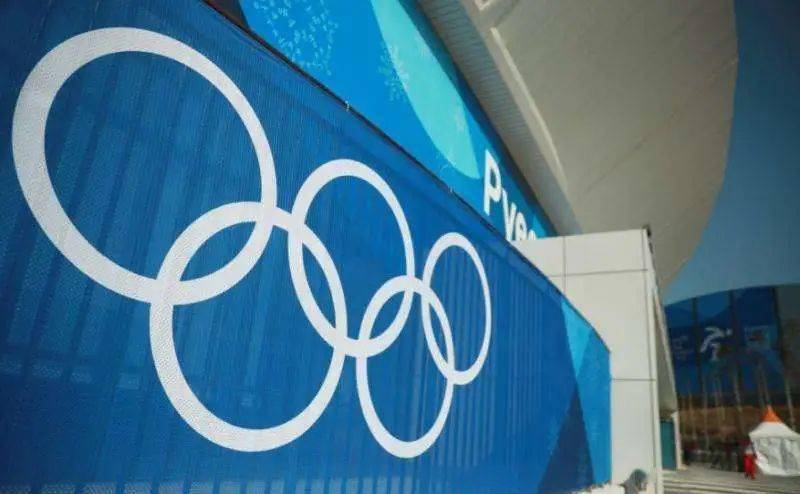 服装|冰雪时尚，我很冷但我也很美