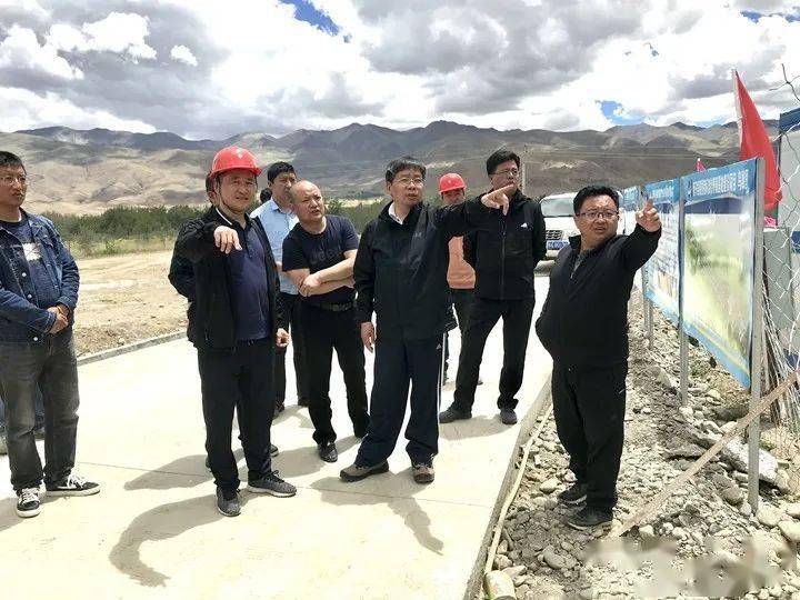 西藏自治区人大常委会副主任,山南市委书记许成仓调研指导中湘海外二