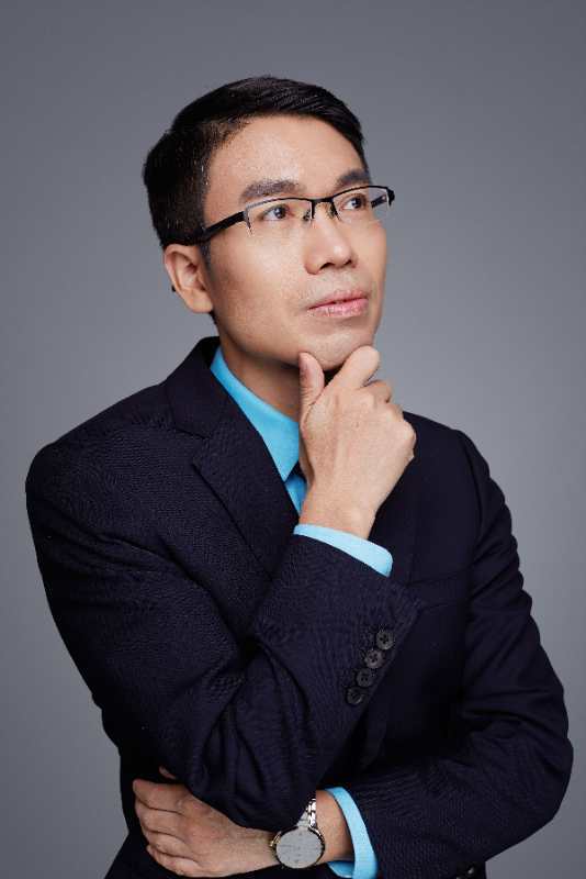 刚需|抓刚需转产研发测温机器人被订爆，深企掌门人解码疫情中逆势上扬