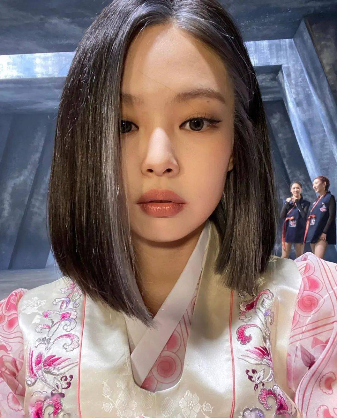 刘海染|看了王一博的新发色,我又动心了…