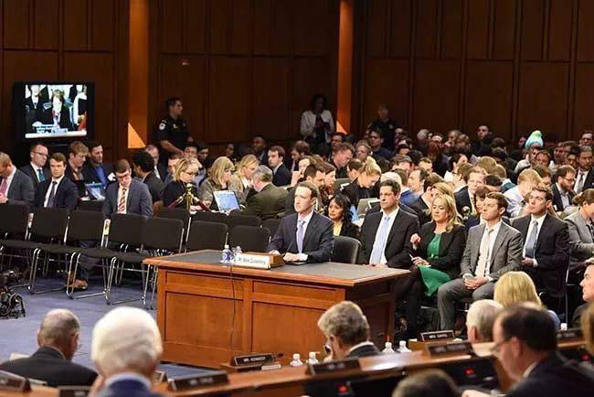 pxhere|欧洲职场刮起“扎克伯格风”,传说中的casual你真的会吗?