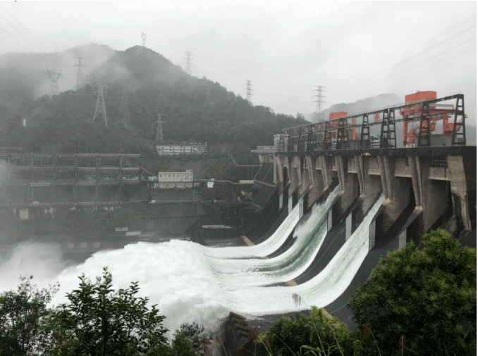 今天下午3点!新安江水库关闭泄洪闸