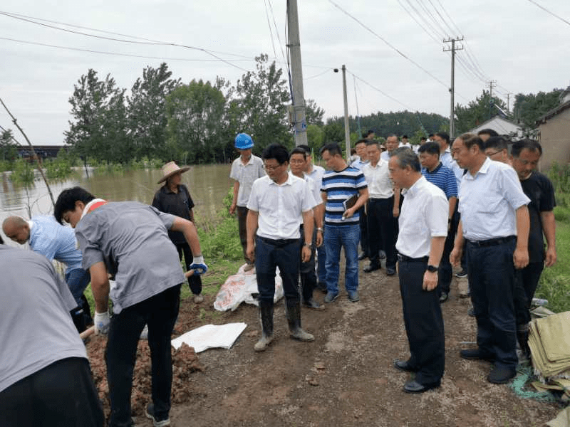 马鞍山市委书记张岳峰来江心乡督查防汛工作