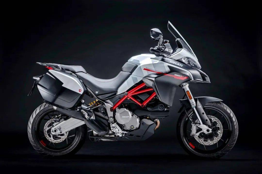 杜卡迪揽途multistrada950sgp白