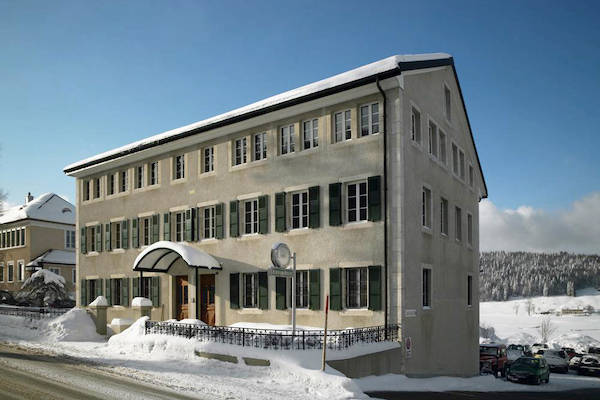 �����ӱ�ȥ���� | ��ʿ��ɽ�Ⱥ��Գ�Ϊ���ӱ��ȡ�