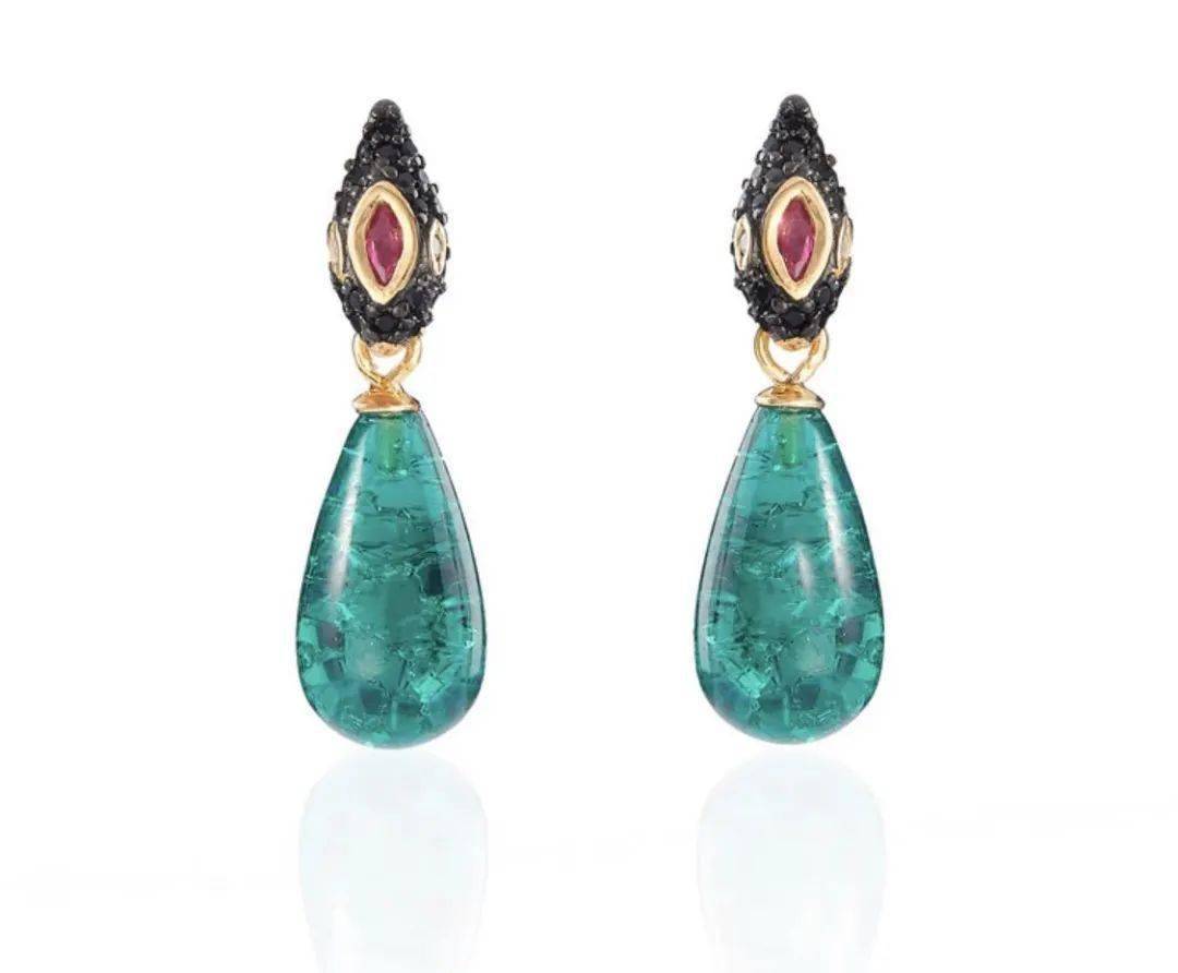 剧中|虽然是神经病，但够时髦就没关系！