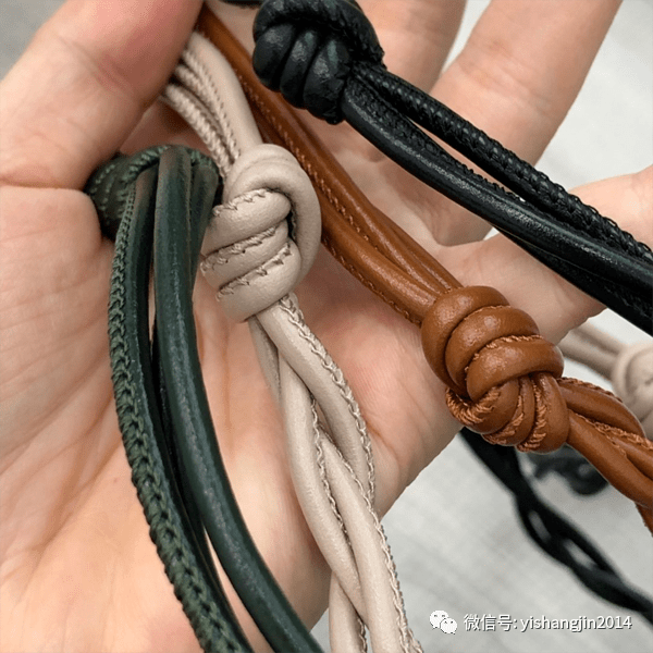 Tangle|团购 | 此生必收单品:极简美学代表作JS扭结相机包