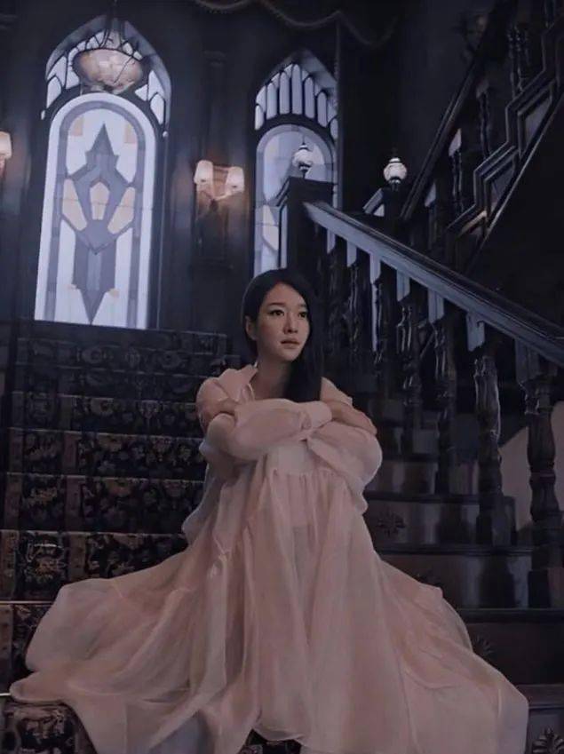 剧中|虽然是神经病，但够时髦就没关系！