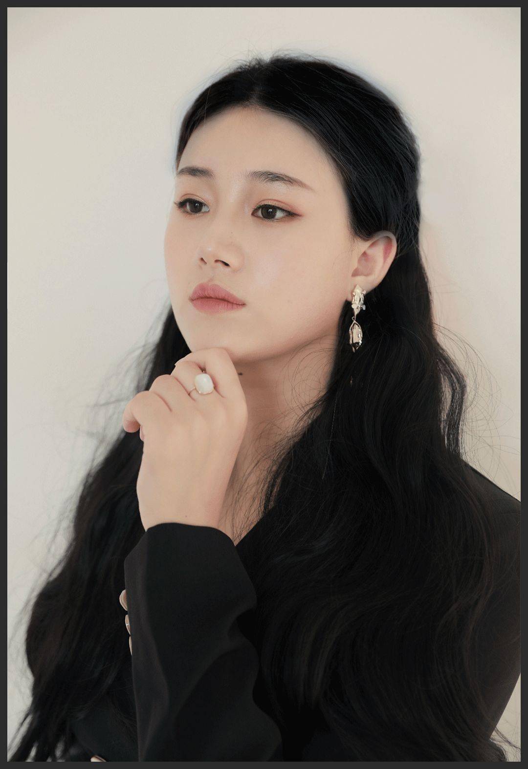 金秀贤|让绿茶闻风丧胆的美艳魔女，凭啥这么嚣张？