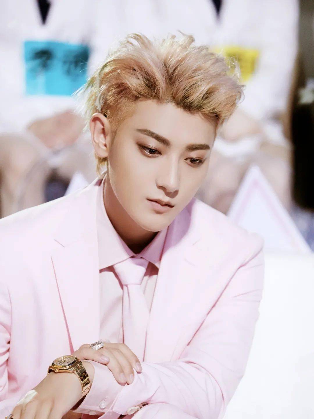 肤色|明星发色跟我选,素人美出惊艳感