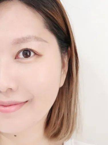 痘痘|大揭秘：她们真的从来不长痘吗？