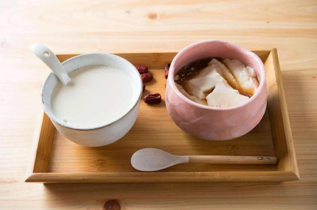 喝豆浆上火嘛 15dc4d9bfea045b29455bbfa096a0463.jpeg