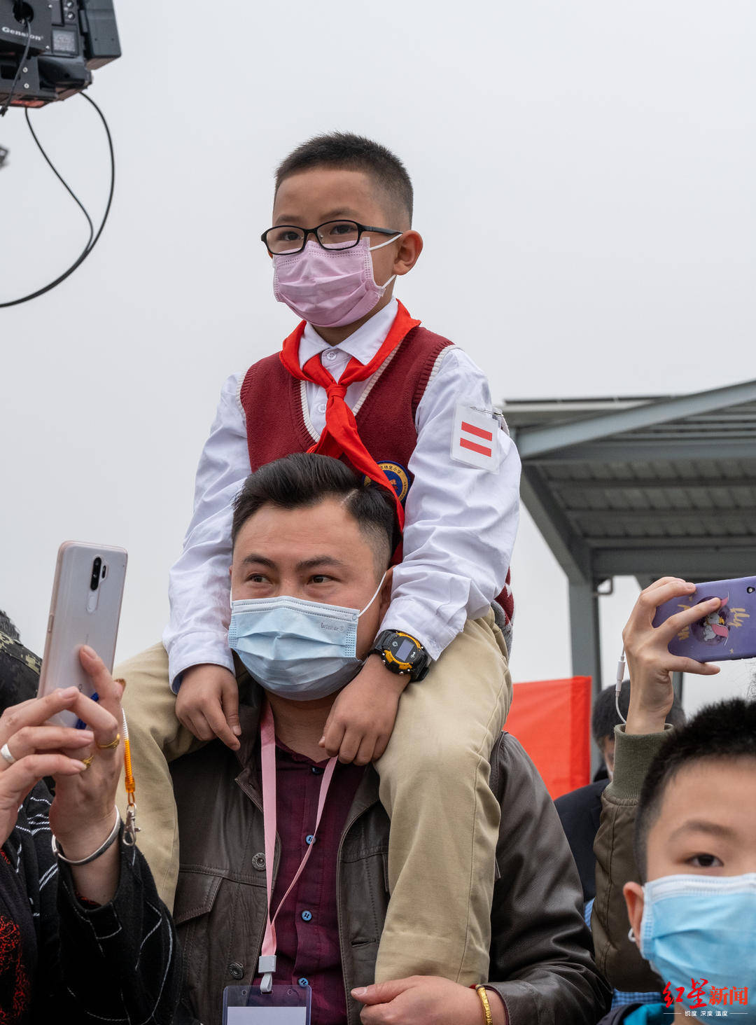 镜头|泪目！那些镜头下的抗“疫”瞬间，你见过吗？