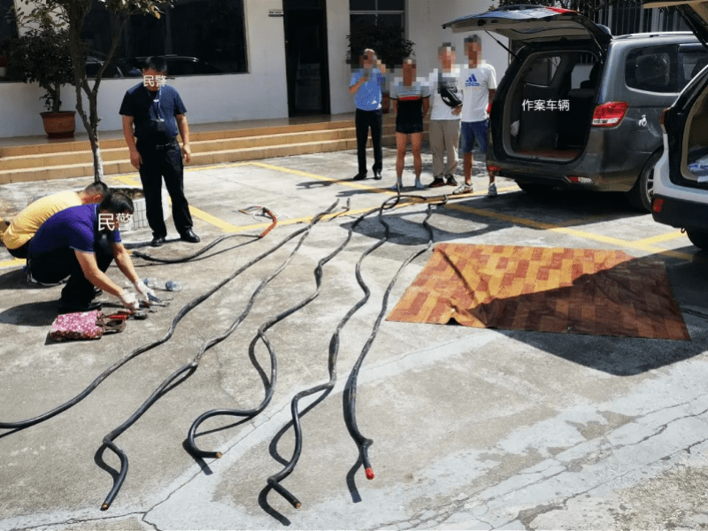 电缆|妻子街头望风，丈夫和儿子盗窃电缆！珠海这一家三口全被抓