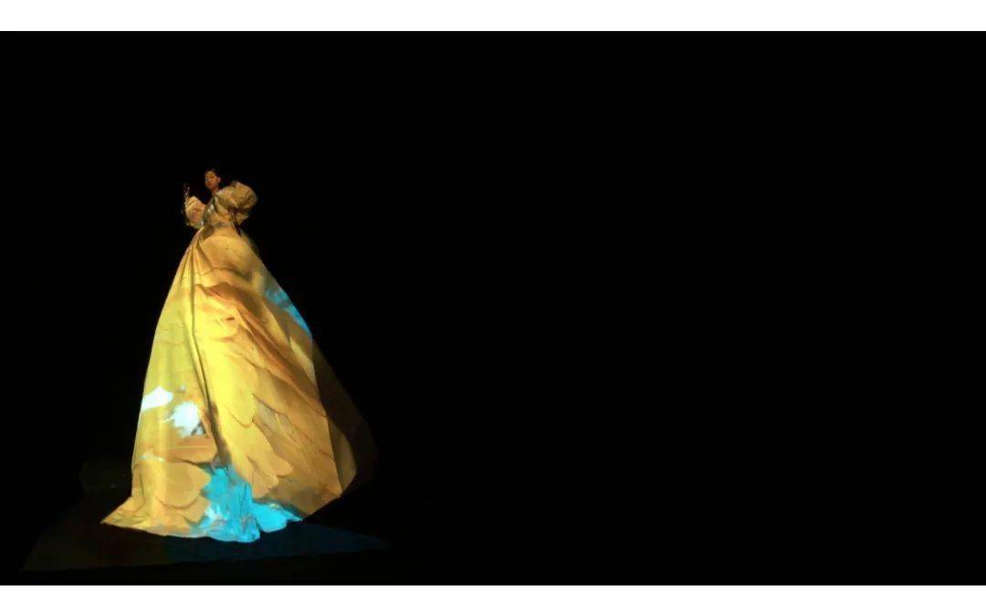 时装|如梦如幻的歌剧魅影,即使不闭上双眼也能看见梦,这一季Valentino高定系列美哭了!