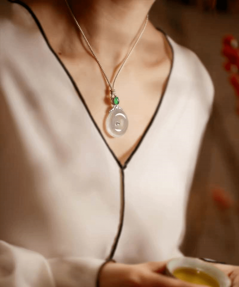 黄金|这些珠宝女人能戴到60岁!能升值,能传世,比黄金高级多了!