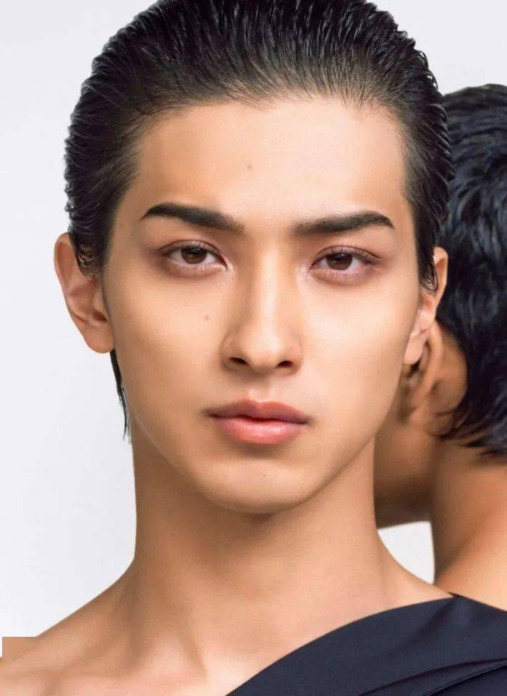 狼狗|没想到NARS首个男模特，会是这样的小狼狗~