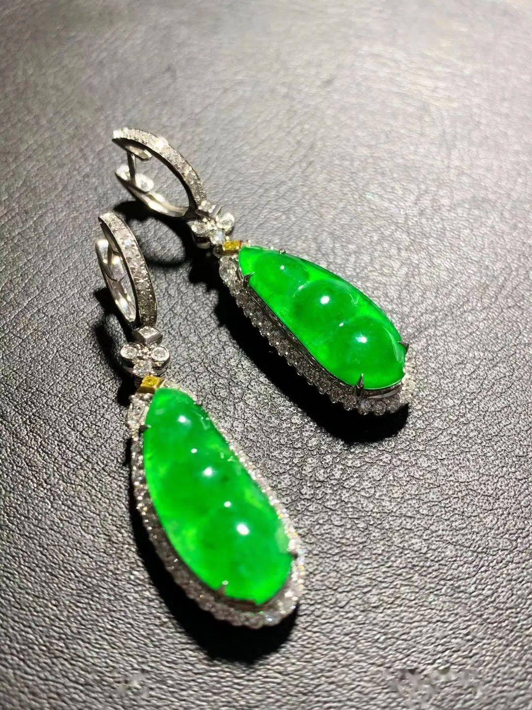 突破|黄金涨至1870美元上方 可能突破2000美元大关