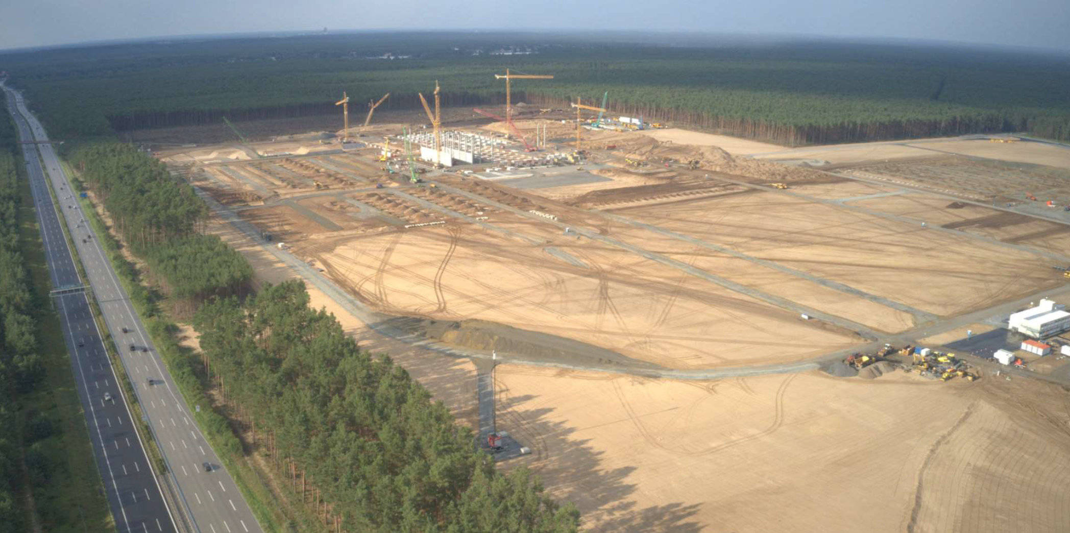 特斯拉|特斯拉连续四季度实现盈利，年底上海工厂零部件国产率将达八成