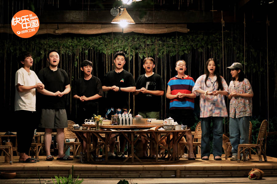 巴图|《向往4》收官，宋丹丹陈赫返场再唱《心火烧》