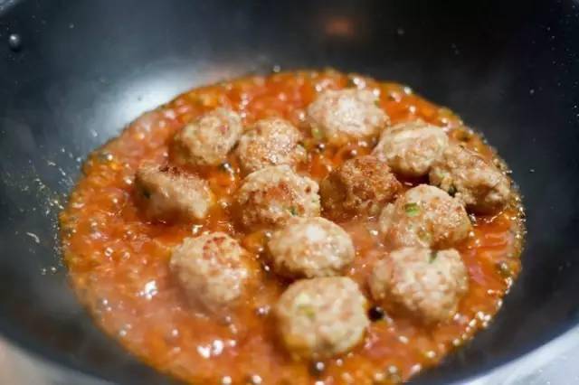 调料|好吃到逆天啦！自制肉丸原来这么简单！香软弹牙、唇齿留香