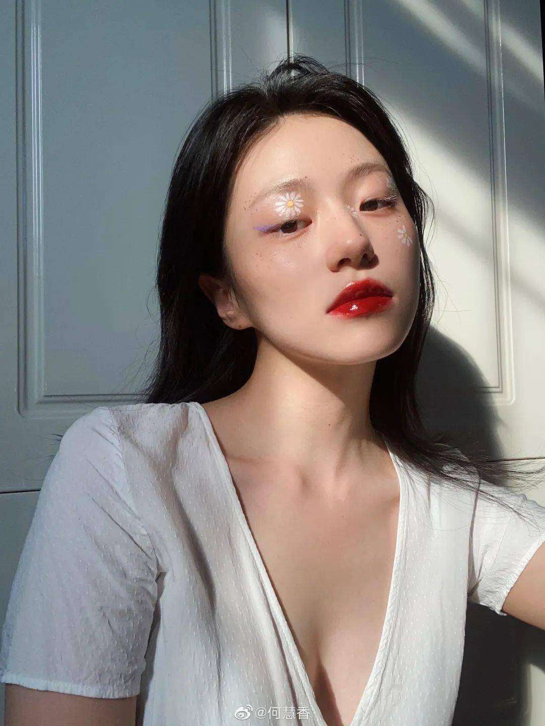 男朋友|情侣之间的新玩法？一起美甲、染发、护肤……