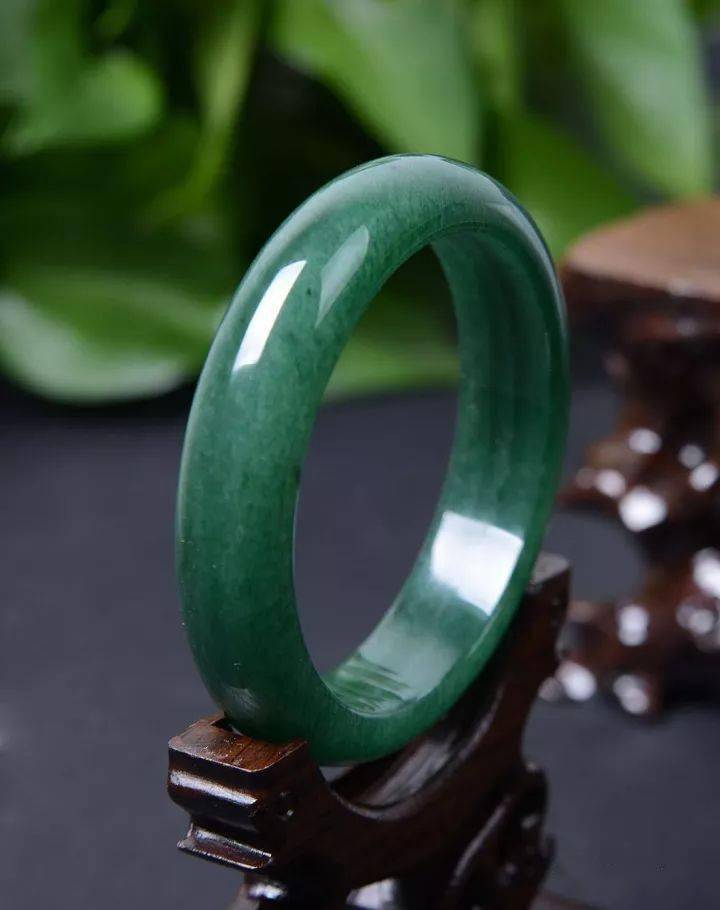 翡翠|这6种玉石廉价却卖相高大上，你有买过吗？