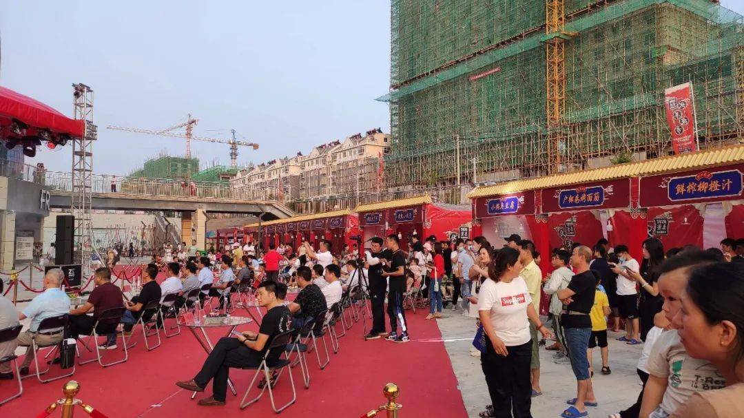 昨天下午,萧县伏羊节夜市开启!在这里