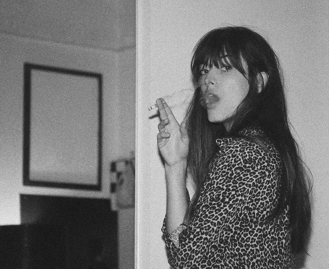 Louise|浓 颜 系 美 人，绝！