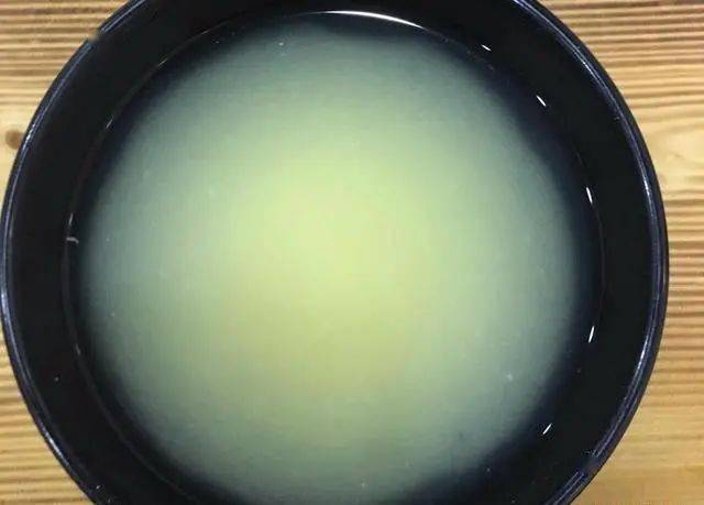 饵料|加点蚯蚓土，比买的饵料更好用自制饼饵全过程解密