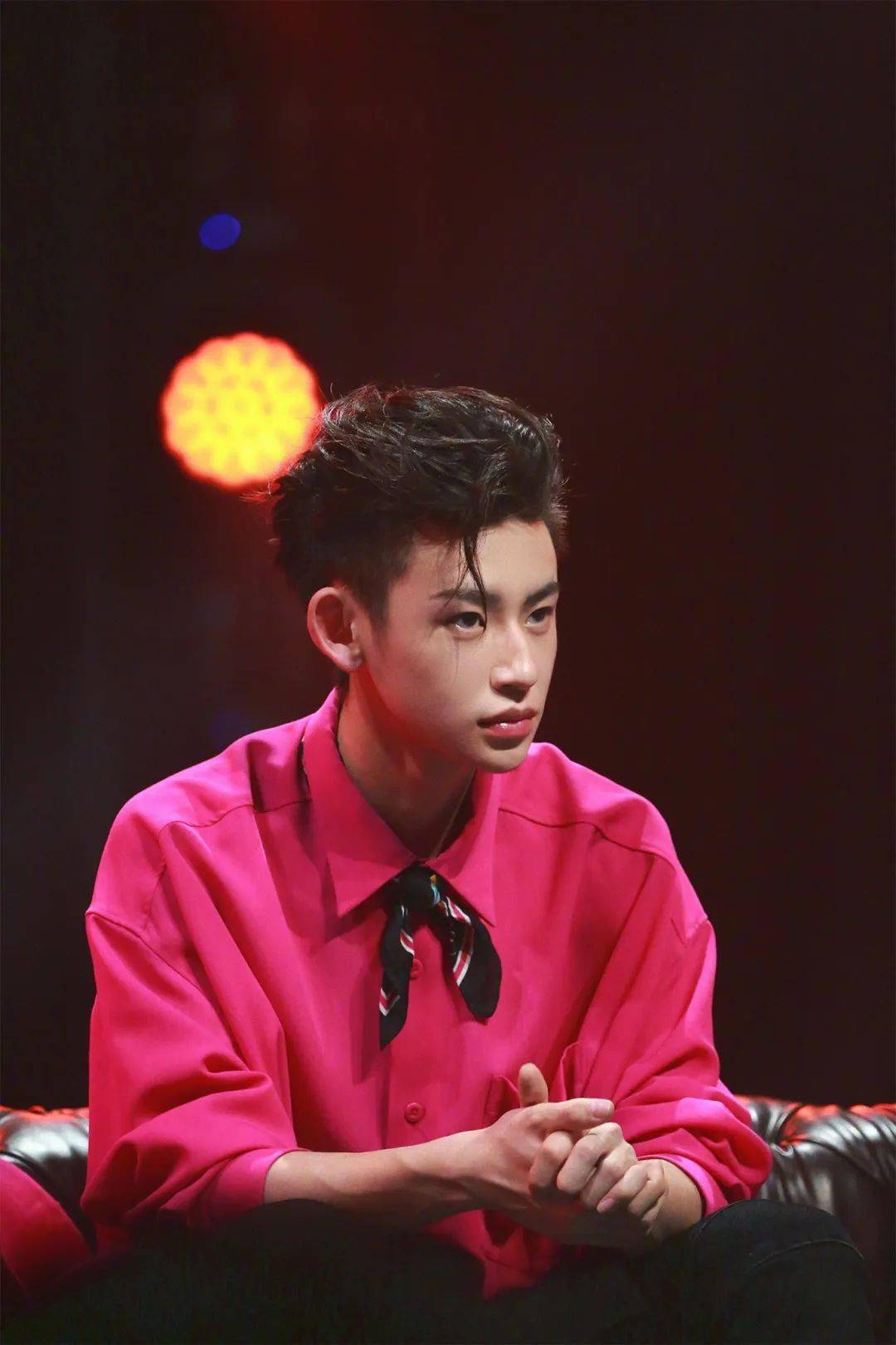 赵丽颖|快讯 | 王俊凯大片、赵丽颖美图、baby活动、孟美岐大片