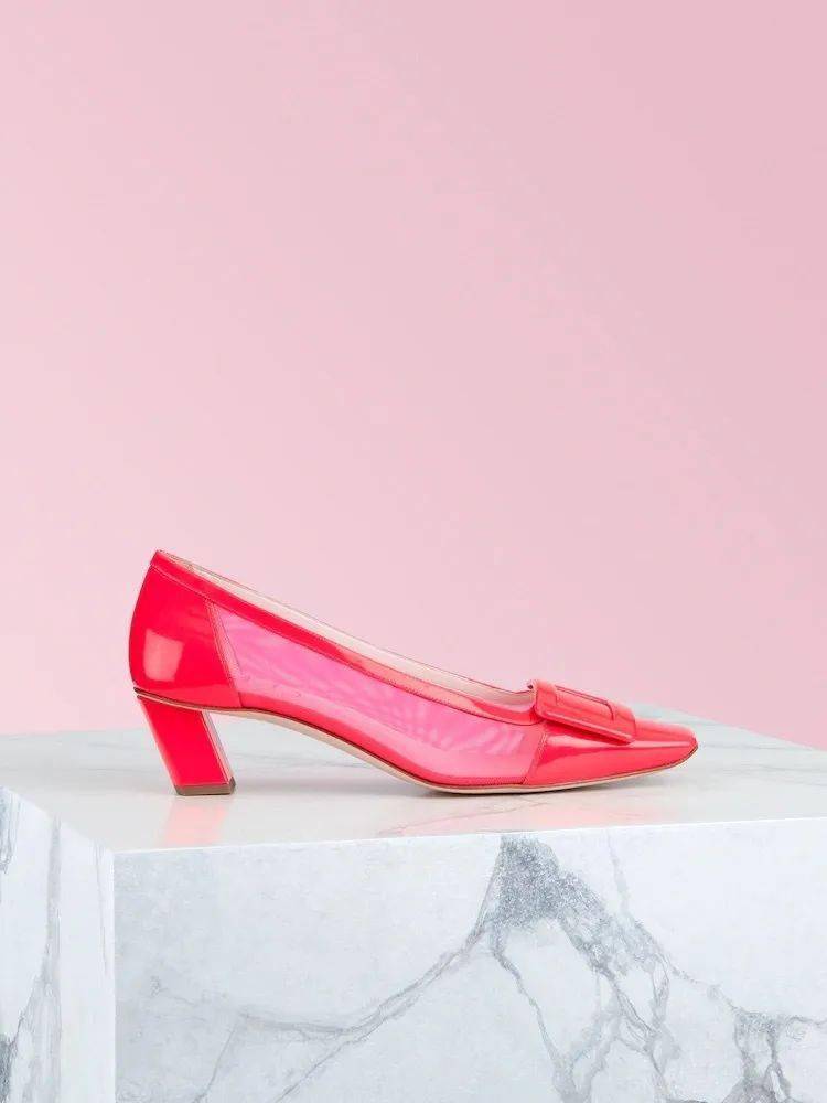 Roger|骨灰级经典Roger Vivier方扣鞋，又出了绝美新款！