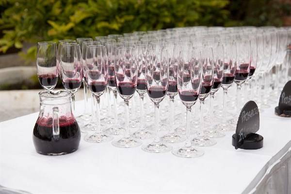 饮品|绝佳养颜饮品 ，女人的保养品！红酒被称为酒界的''美容大师''