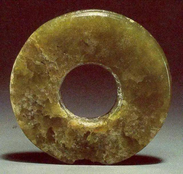 古玉界：中国古代各时期的玉璧风格特征_搜狐网