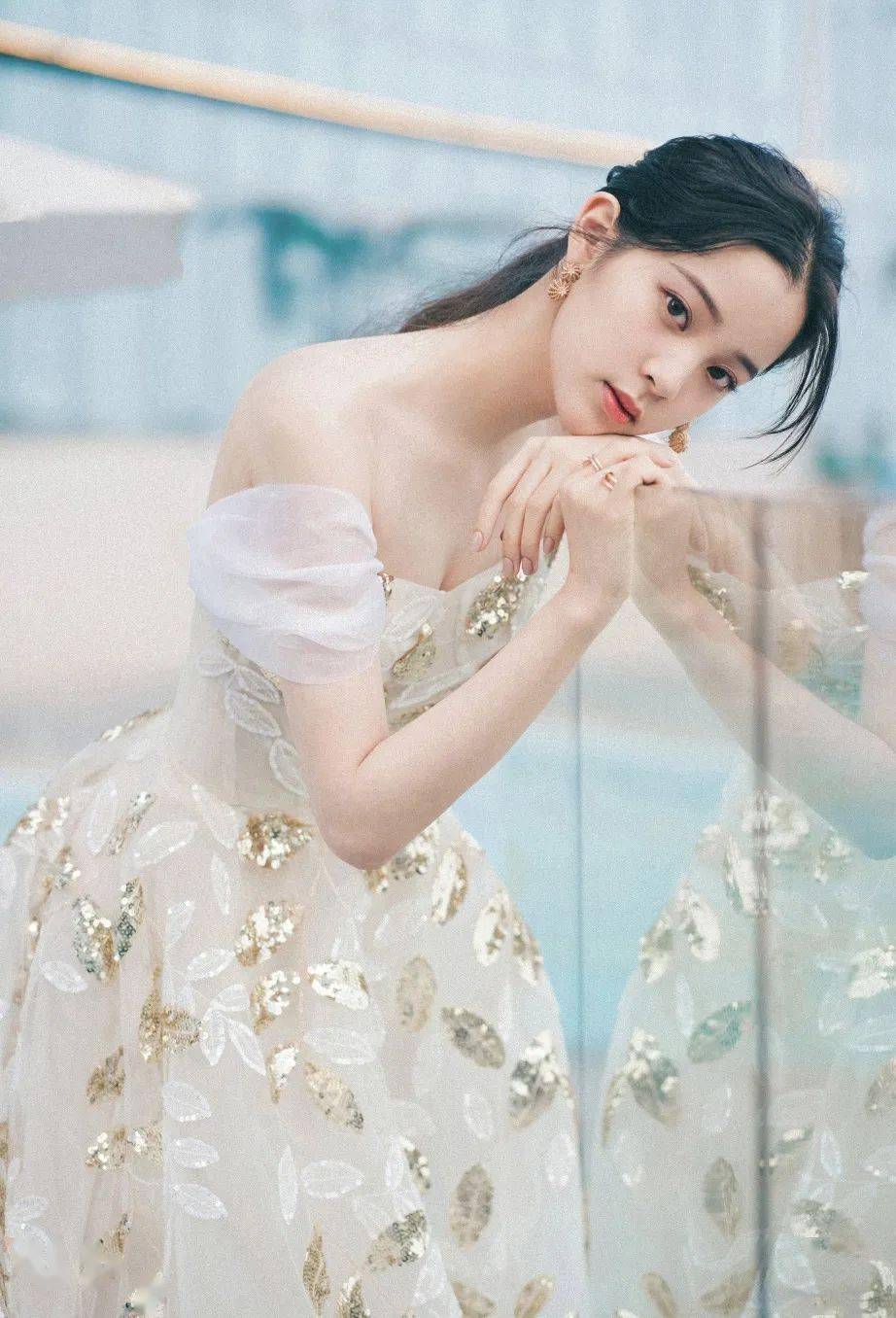 纱裙|谁能不爱夏日的薄纱连衣裙呢？