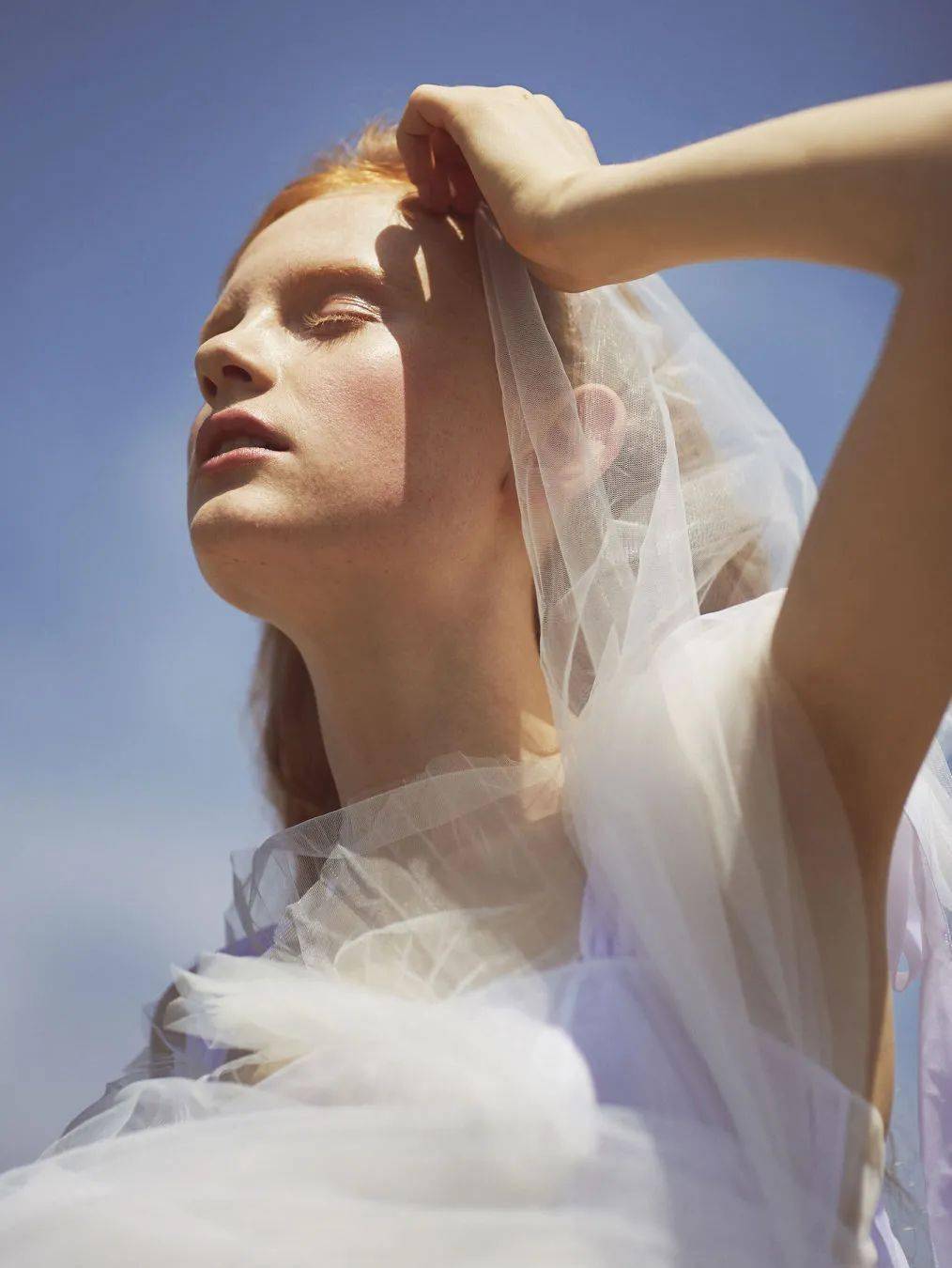 纱裙|谁能不爱夏日的薄纱连衣裙呢？