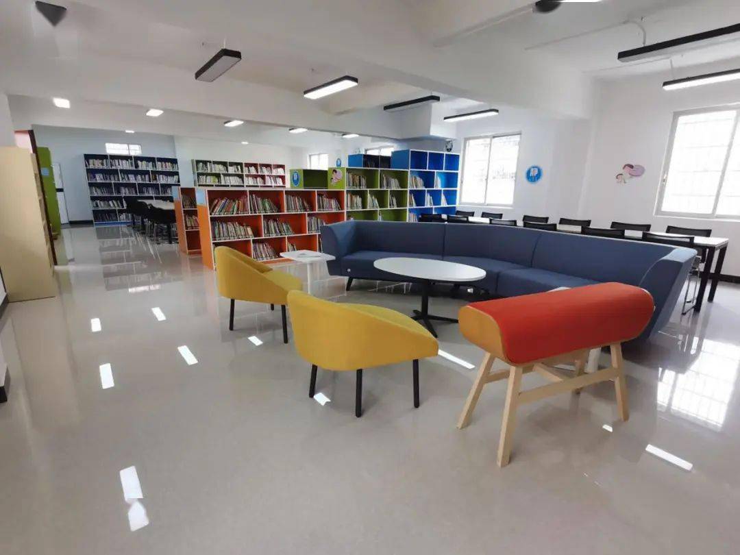 怎么去当地图书馆学习 8a9c4a4d8b7443209050dadfd1d922df.jpeg